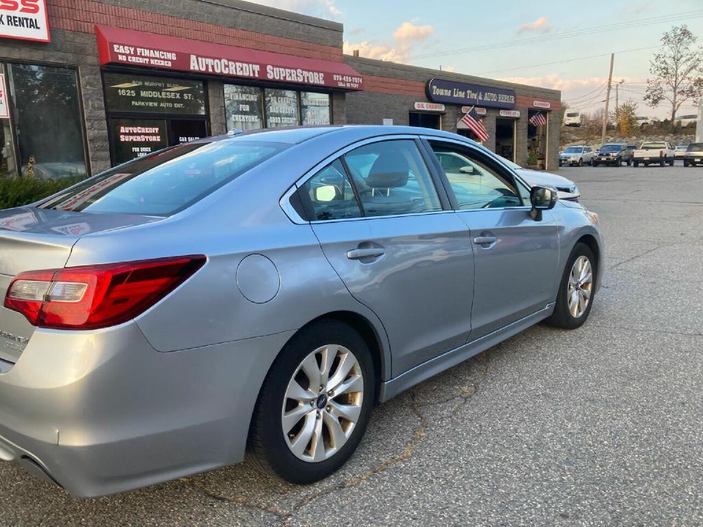 2015 Subaru Legacy Image 11
