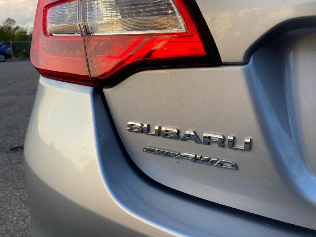 2015 Subaru Legacy Image 18