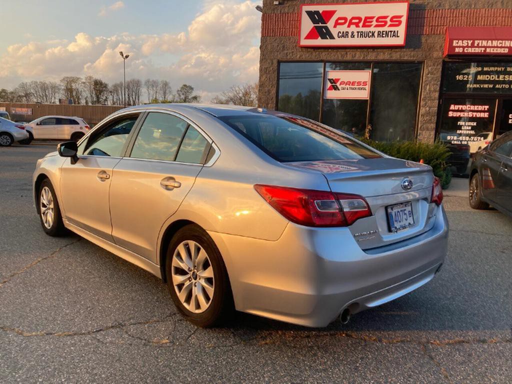 2015 Subaru Legacy Image 24