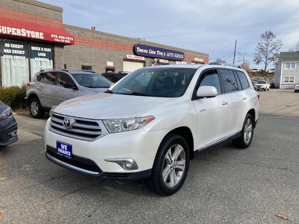 2013 Toyota Highlander Image 2