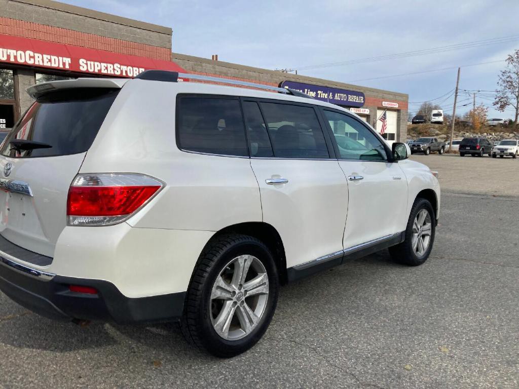 2013 Toyota Highlander Image 15