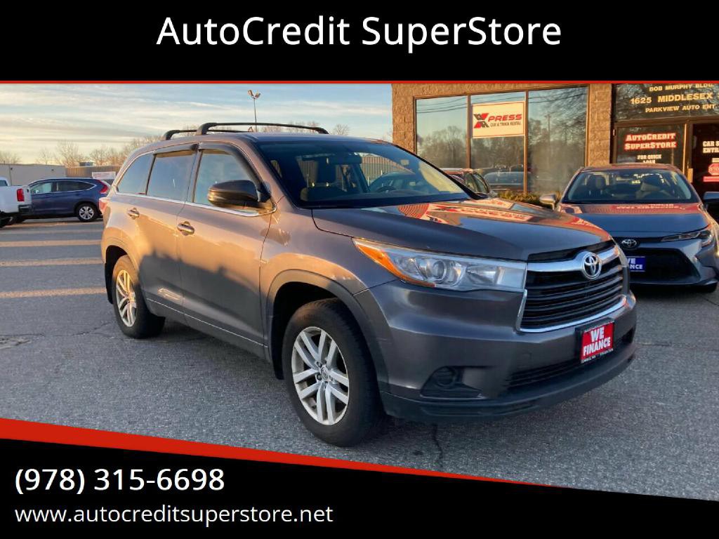 2015 Toyota Highlander Image 1