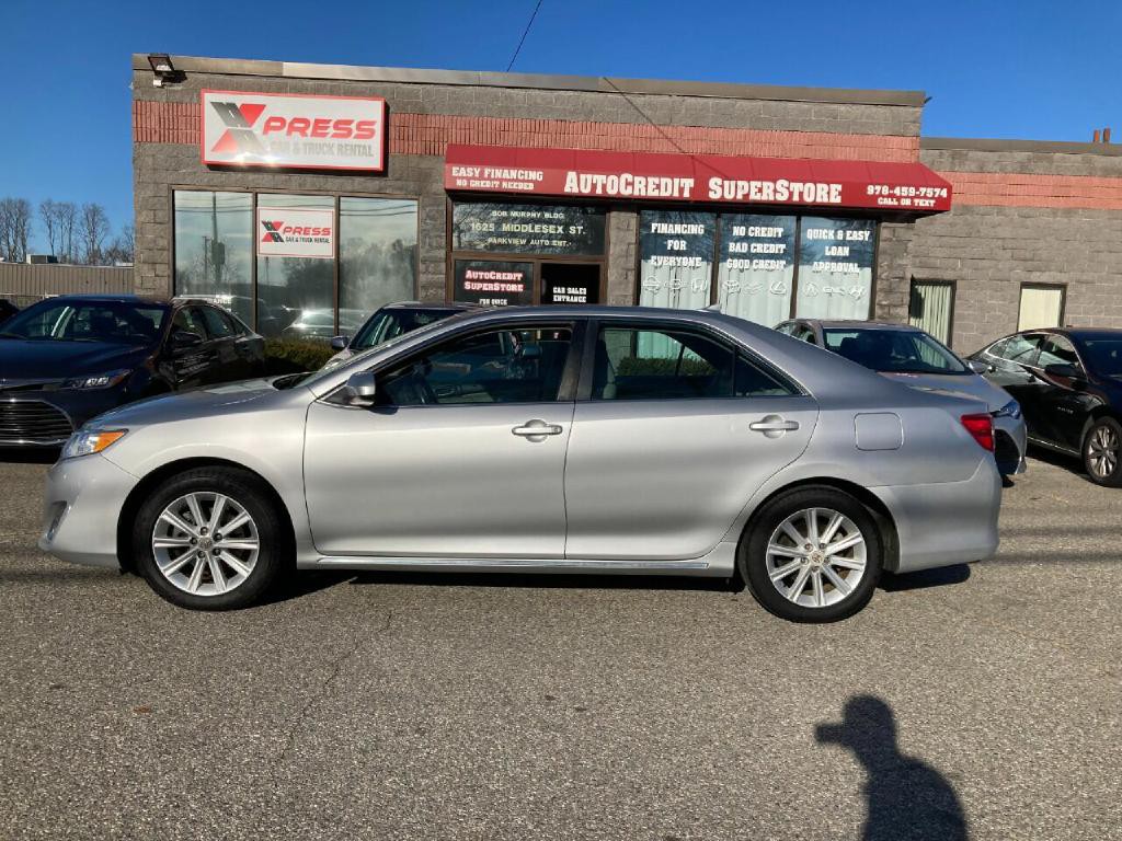 2012 Toyota Camry Image 9