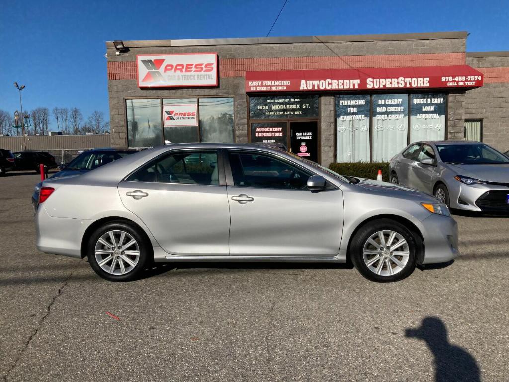 2012 Toyota Camry Image 10