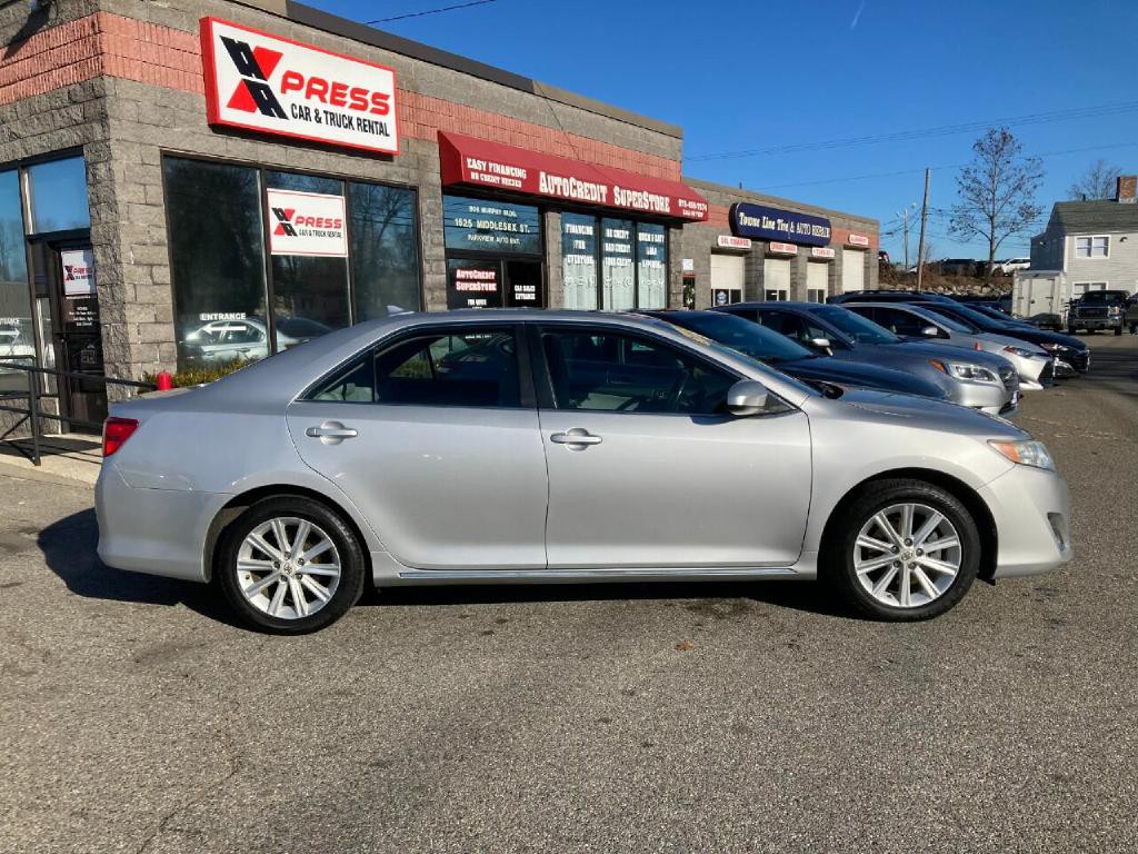 2012 Toyota Camry Image 13