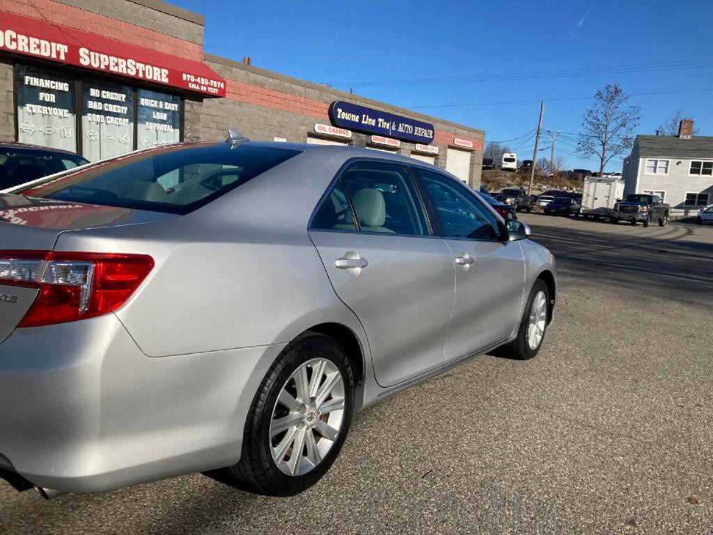 2012 Toyota Camry Image 16