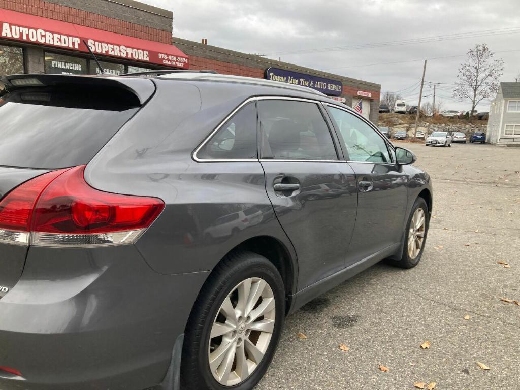 2013 Toyota Venza Image 10