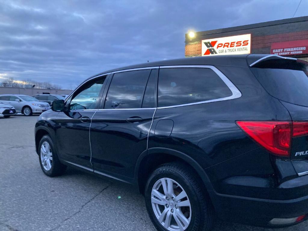 2017 Honda Pilot Image 15