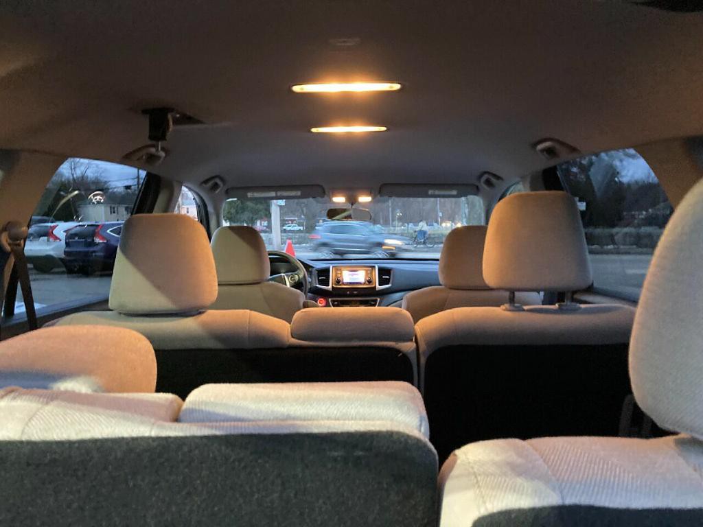 2017 Honda Pilot Image 17