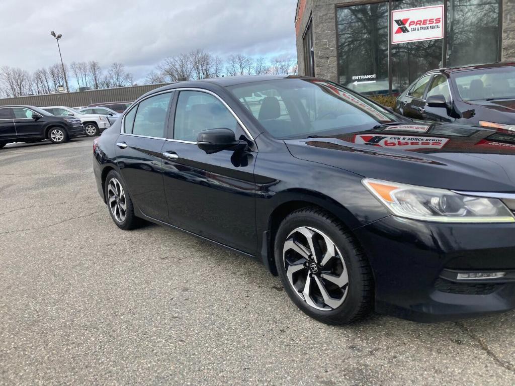 2016 Honda Accord Image 11