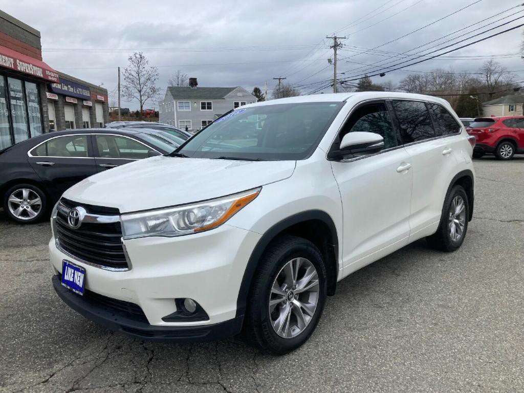2016 Toyota Highlander Image 2