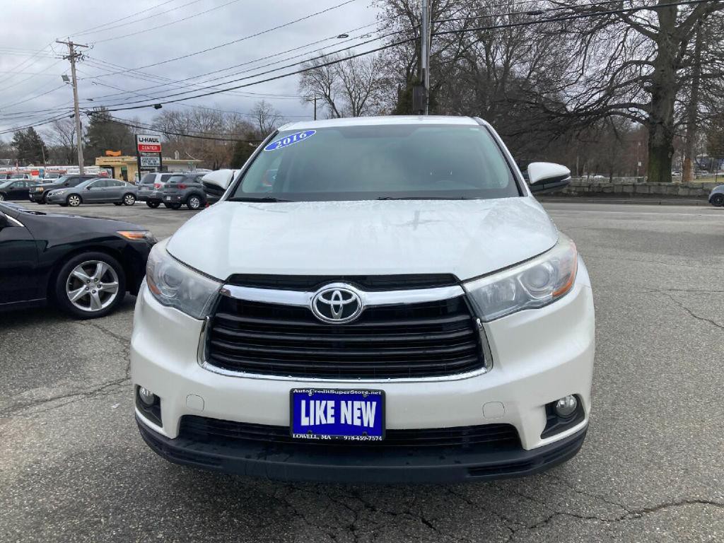 2016 Toyota Highlander Image 4