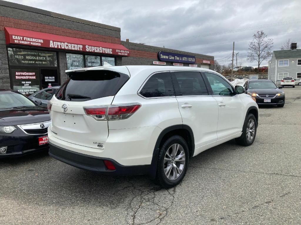 2016 Toyota Highlander Image 10
