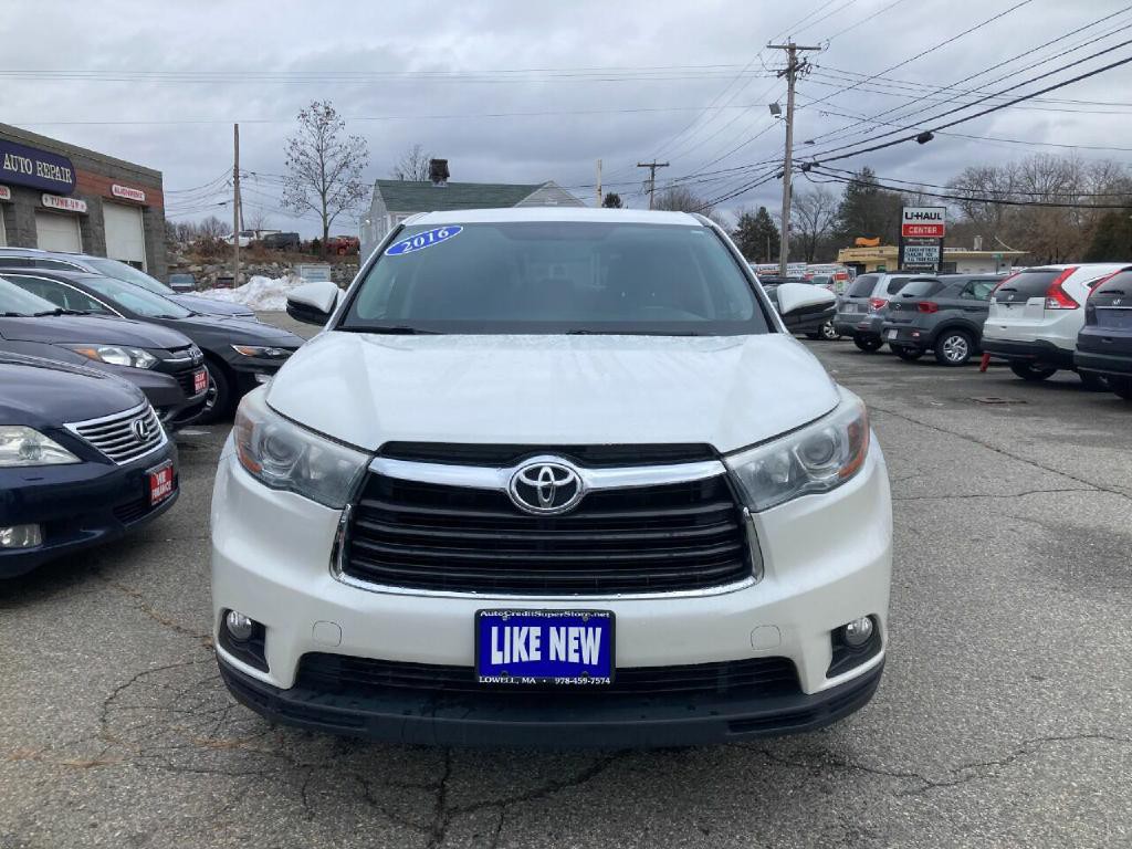 2016 Toyota Highlander Image 14