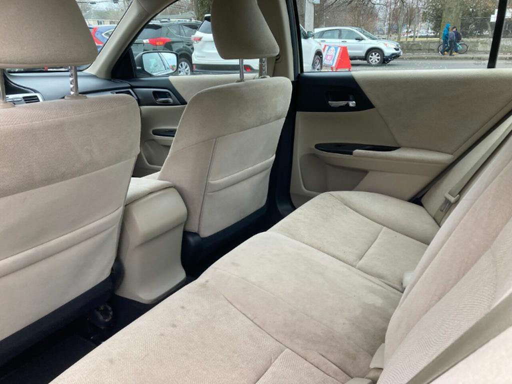 2013 Honda Accord Image 7