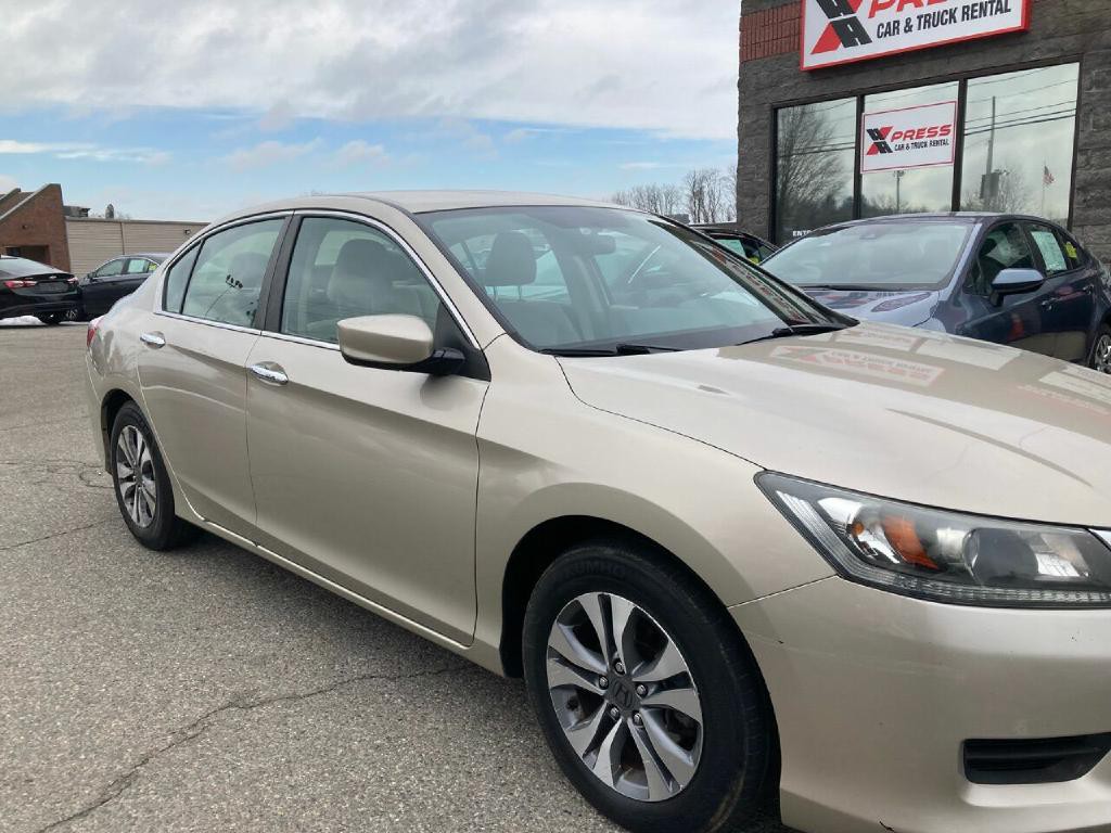 2013 Honda Accord Image 10