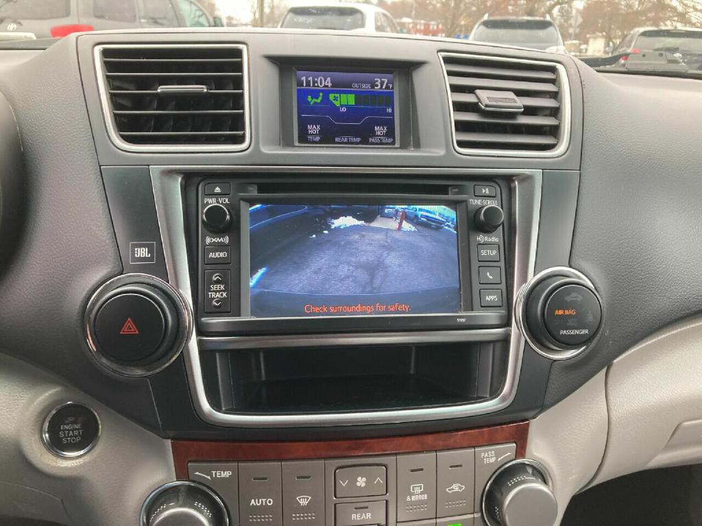 2013 Toyota Highlander Image 8