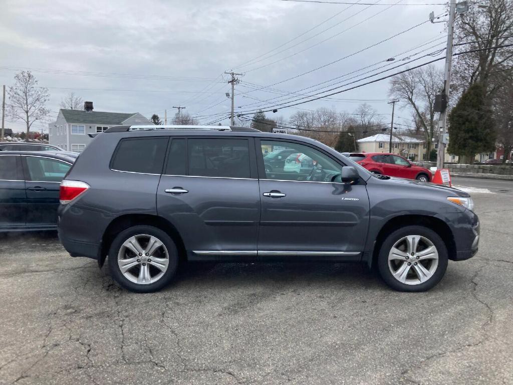 2013 Toyota Highlander Image 17
