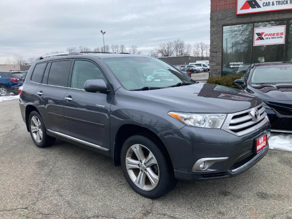 2013 Toyota Highlander Image 19