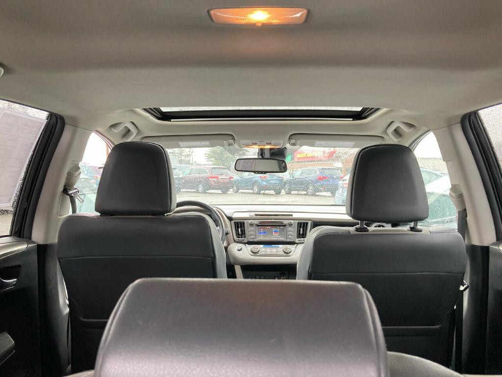 2015 Toyota Rav4 Image 7