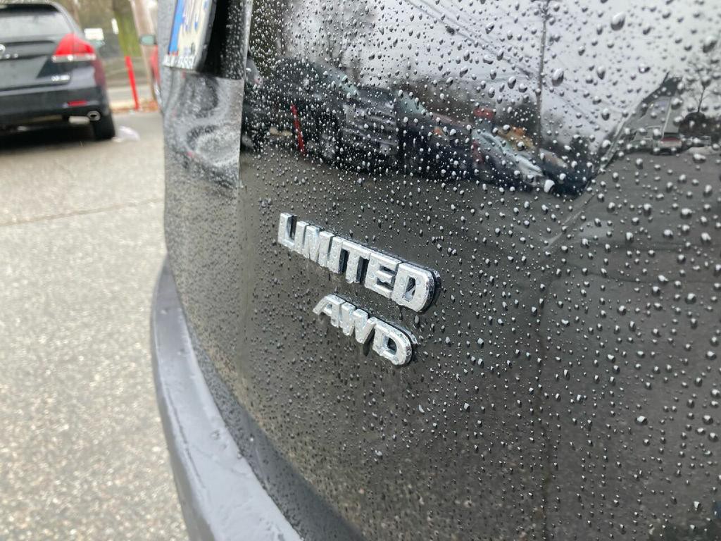 2015 Toyota Rav4 Image 14