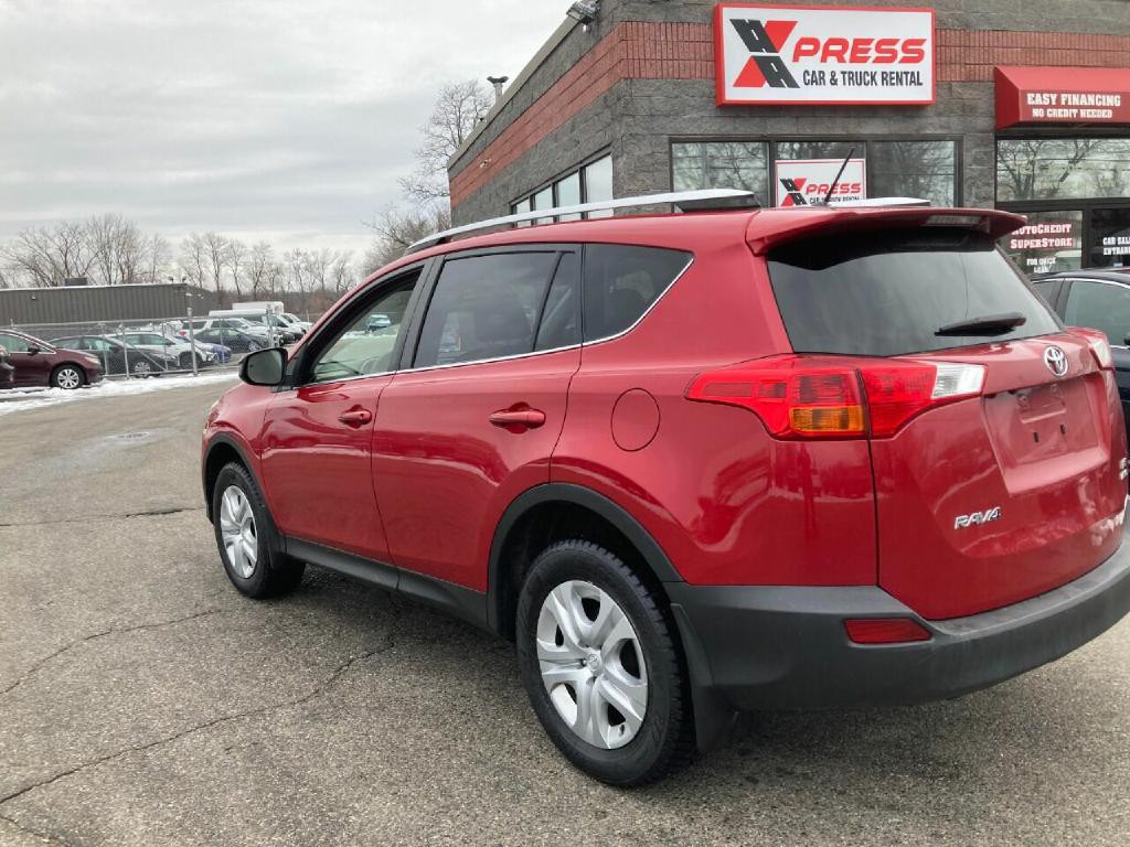 2015 Toyota Rav4 Image 11