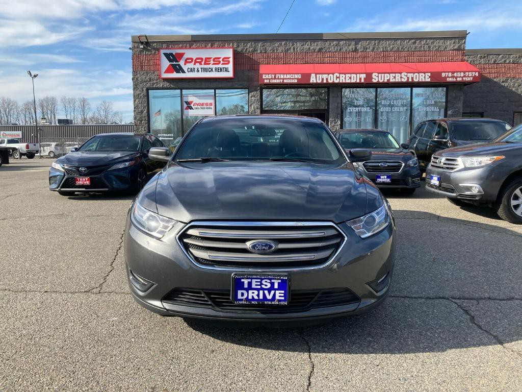 2018 Ford Taurus Image 4