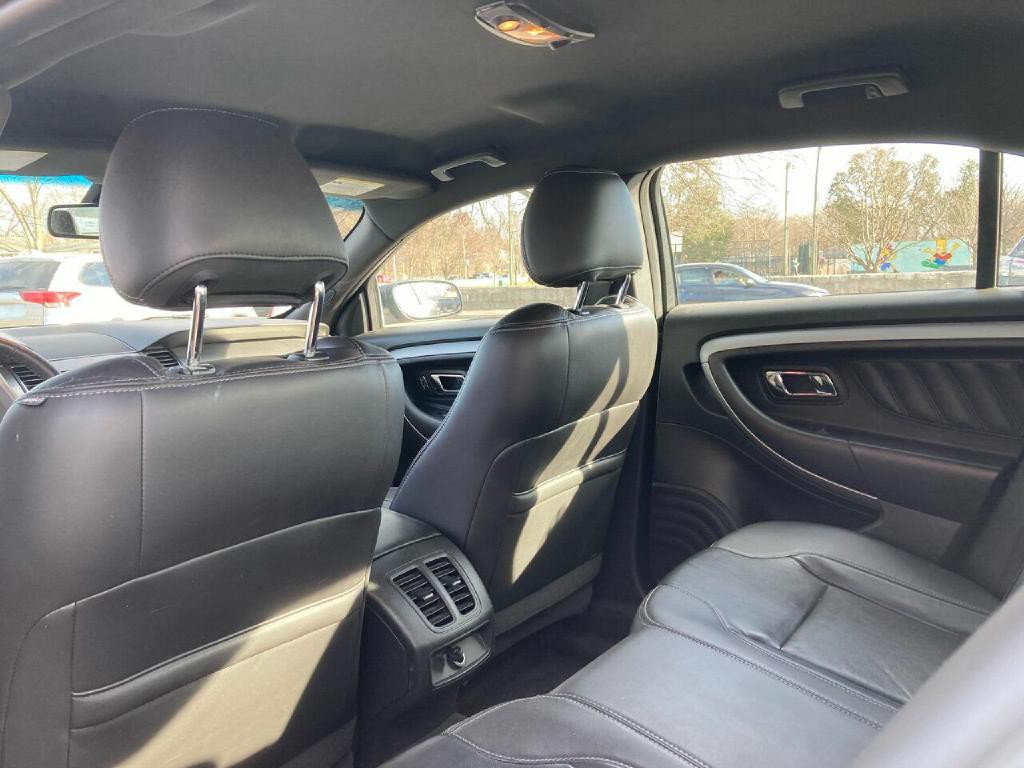 2018 Ford Taurus Image 13