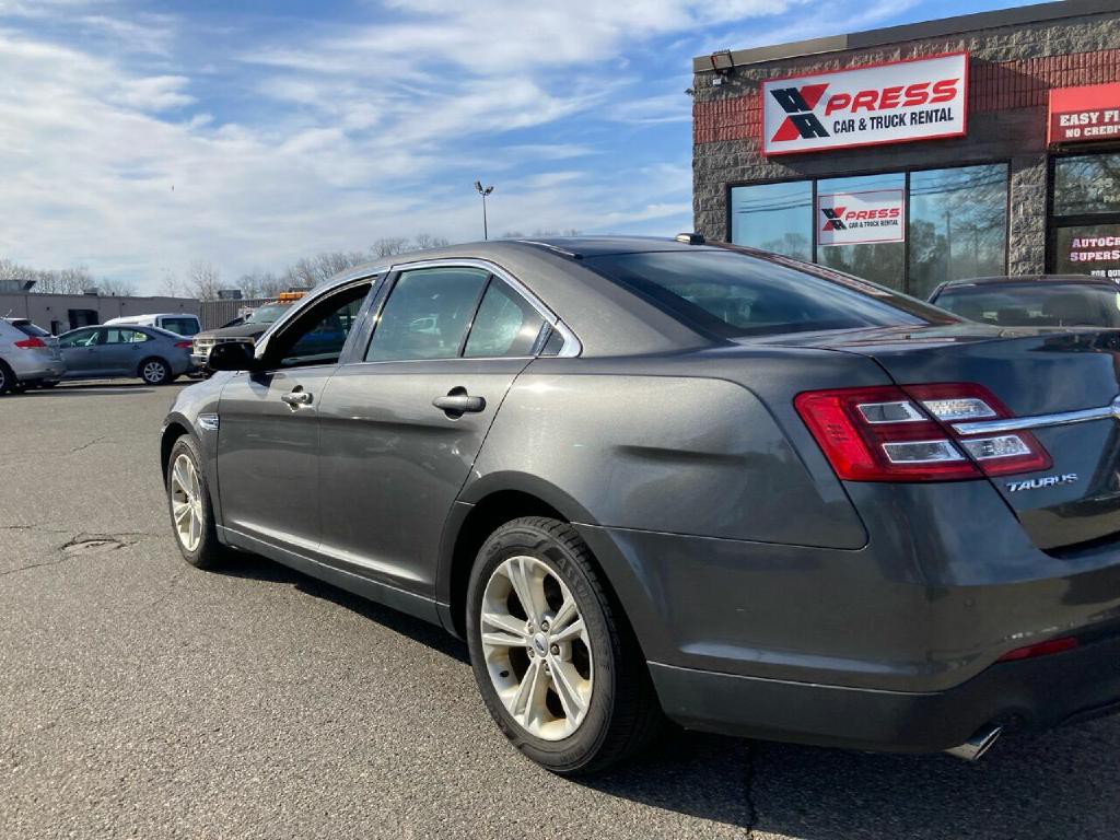 2018 Ford Taurus Image 14