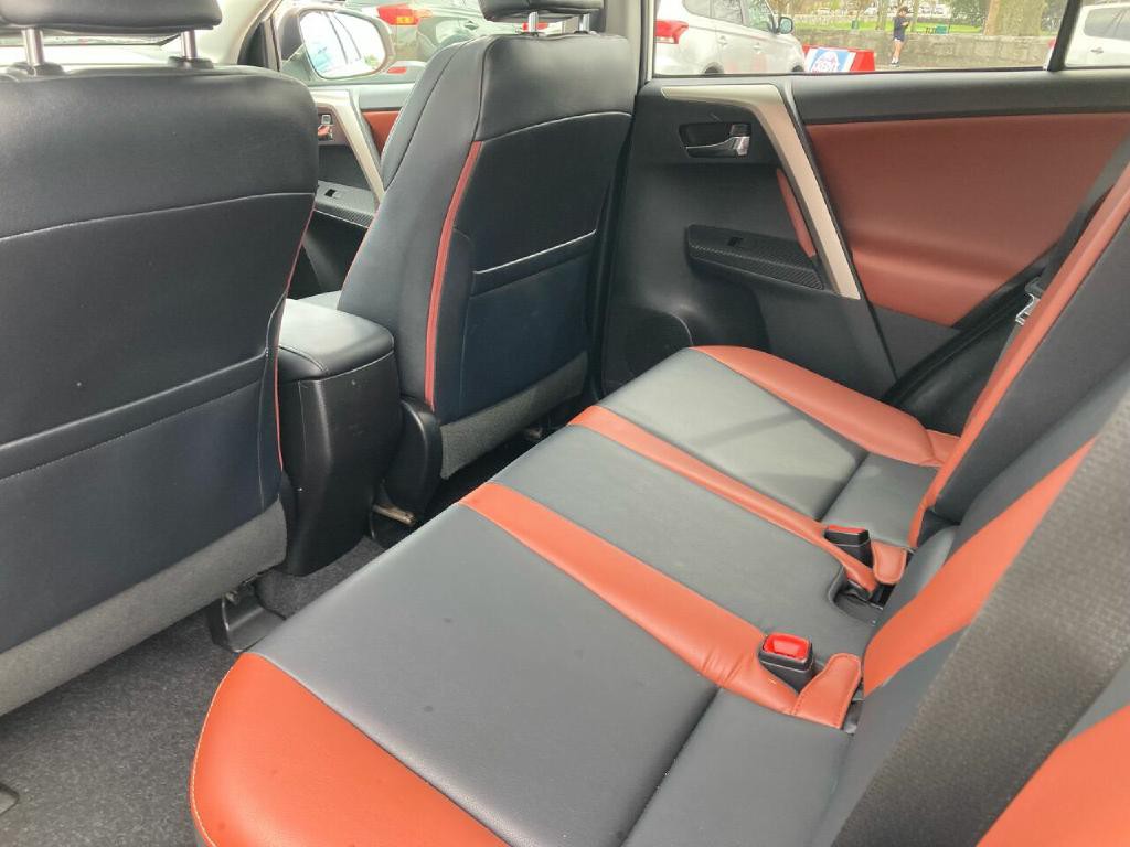 2014 Toyota Rav4 Image 11