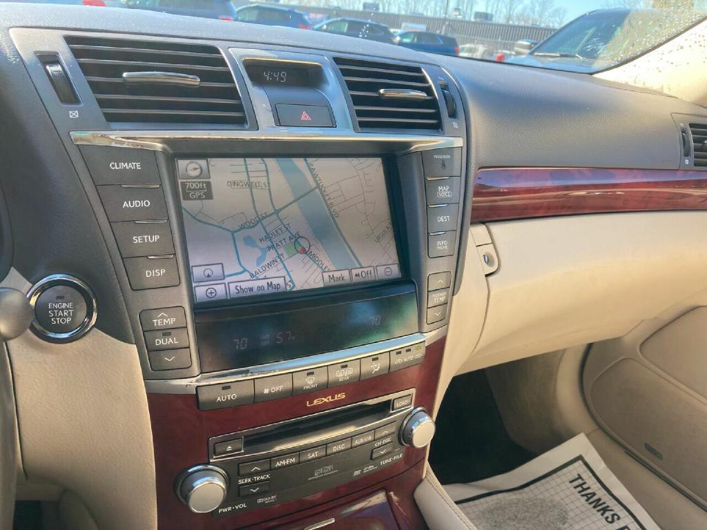 2012 Lexus LS 460 Image 12