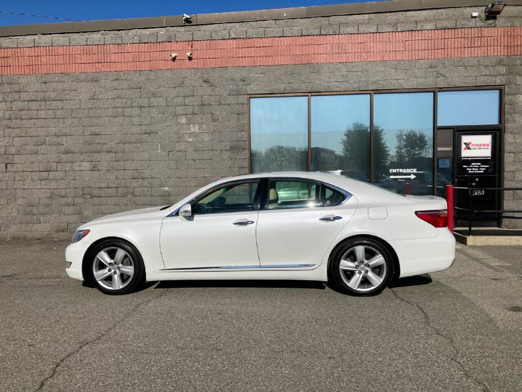 2012 Lexus LS 460 Image 13