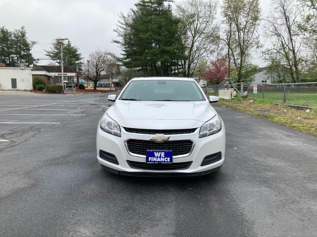 2016 Chevrolet Malibu Image 3