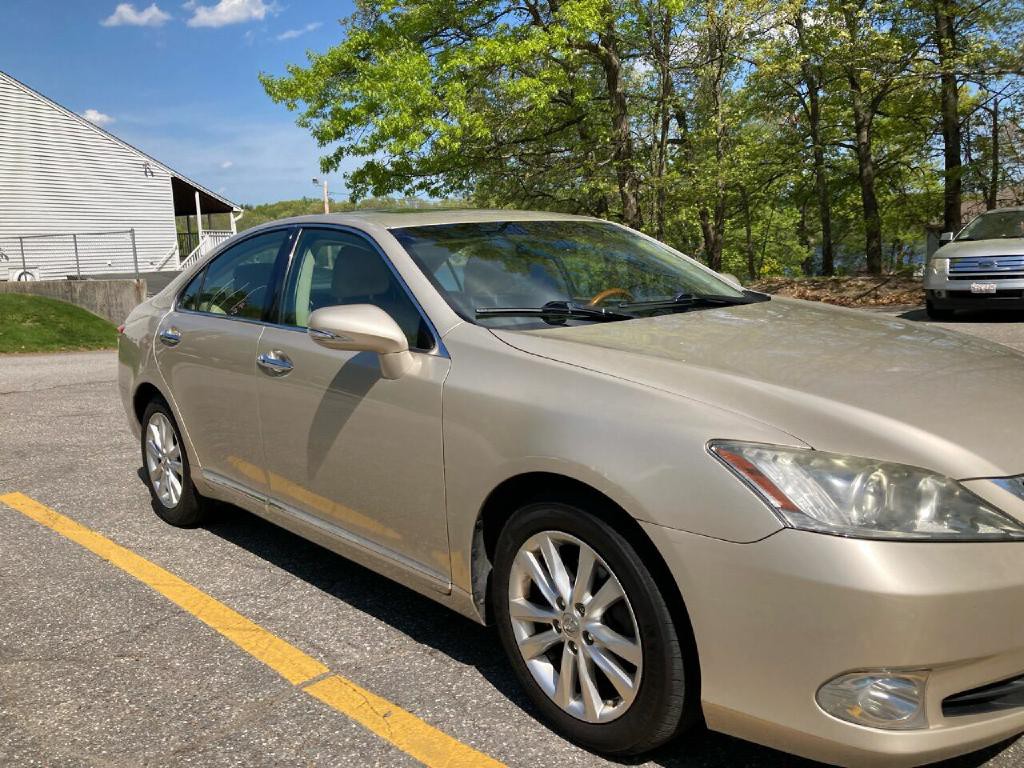 2011 Lexus ES 350 Image 6