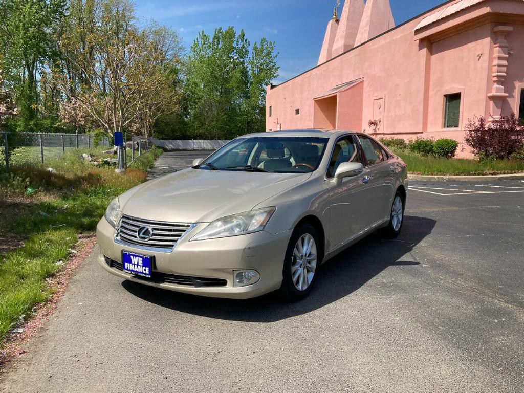 2011 Lexus ES 350 Image 16