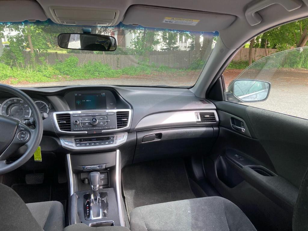 2013 Honda Accord Image 10