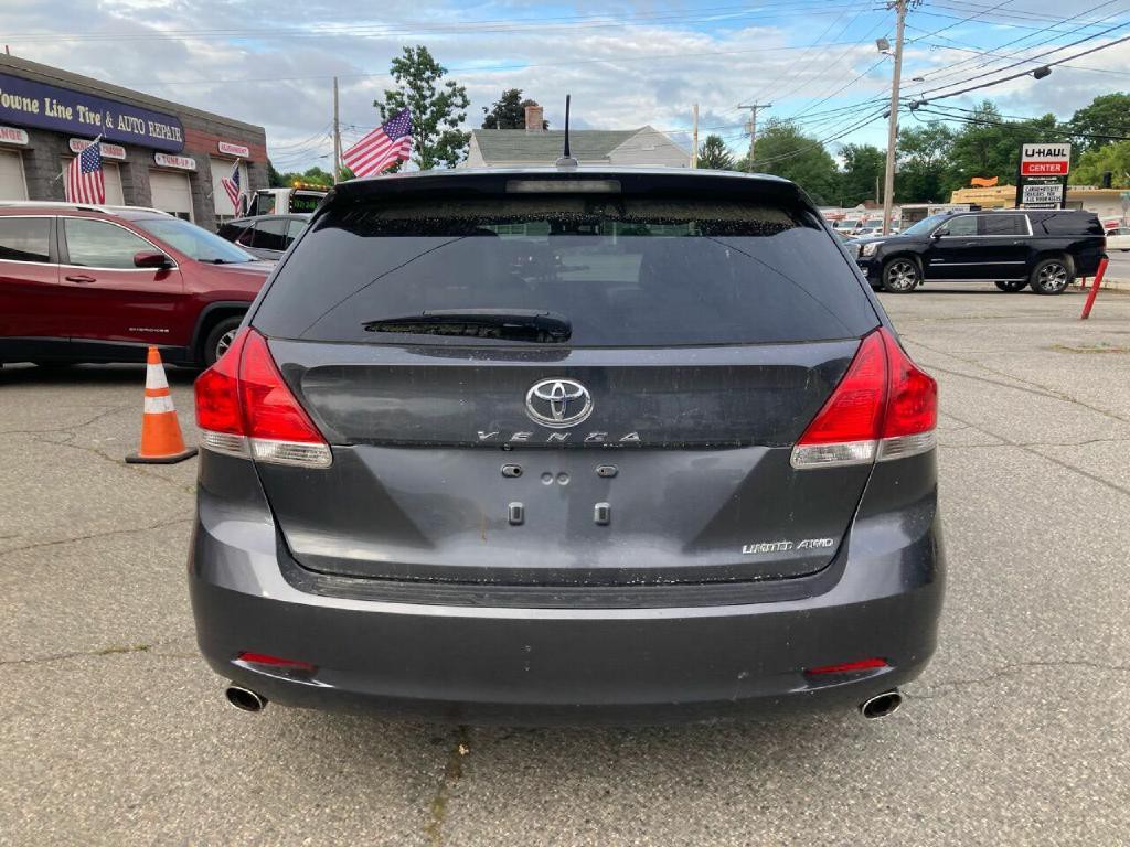 2012 Toyota Venza Image 11