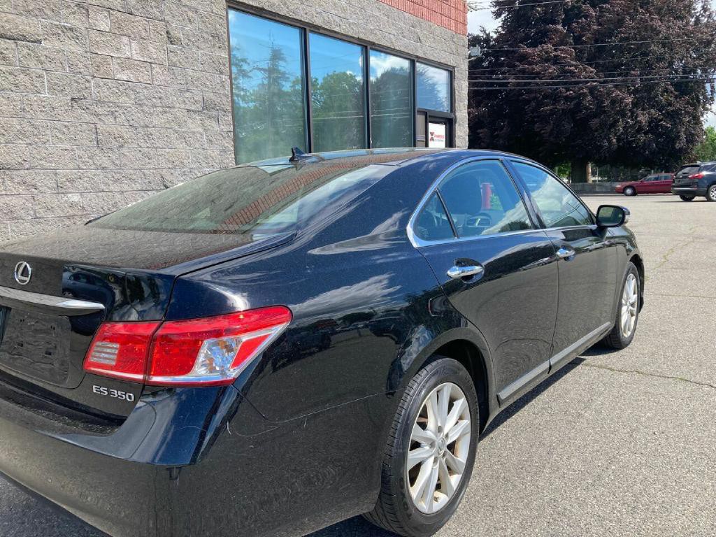 2010 Lexus ES 350 Image 9