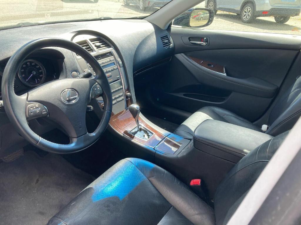 2010 Lexus ES 350 Image 12