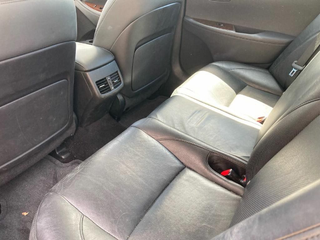 2010 Lexus ES 350 Image 14