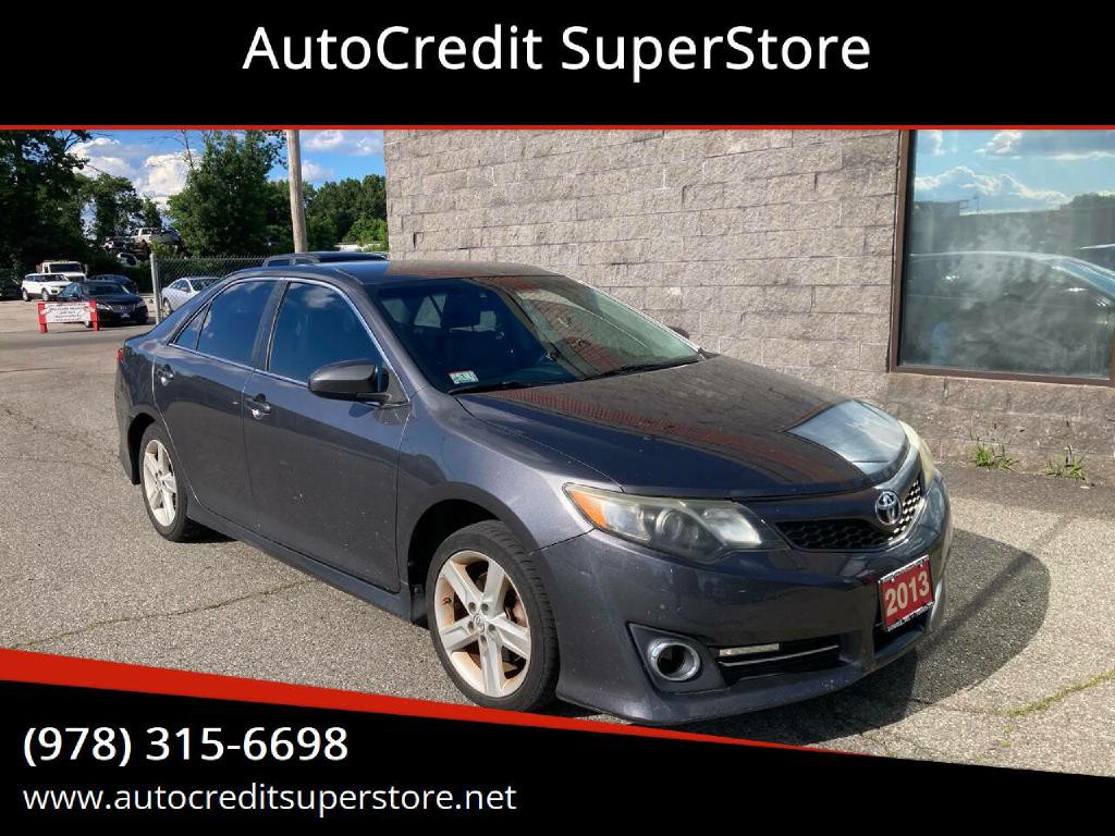 2013 Toyota Camry Image 1