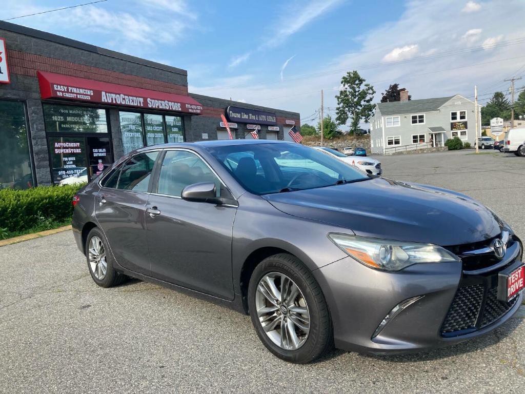 2016 Toyota Camry Image 13