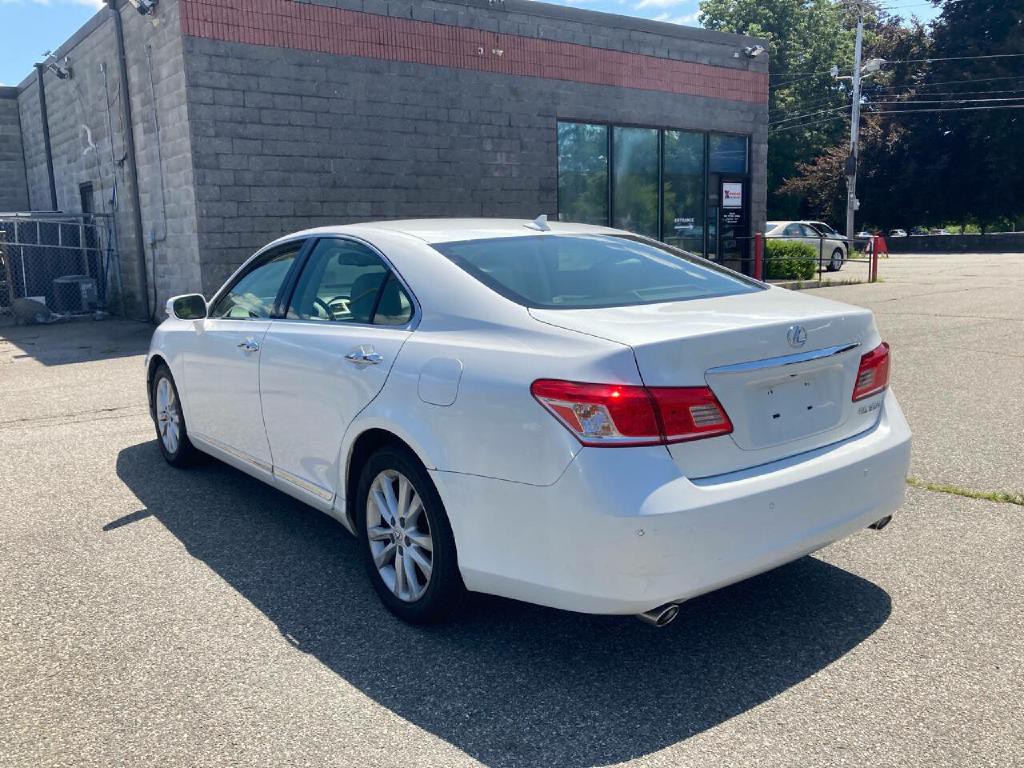 2012 Lexus ES 350 Image 8