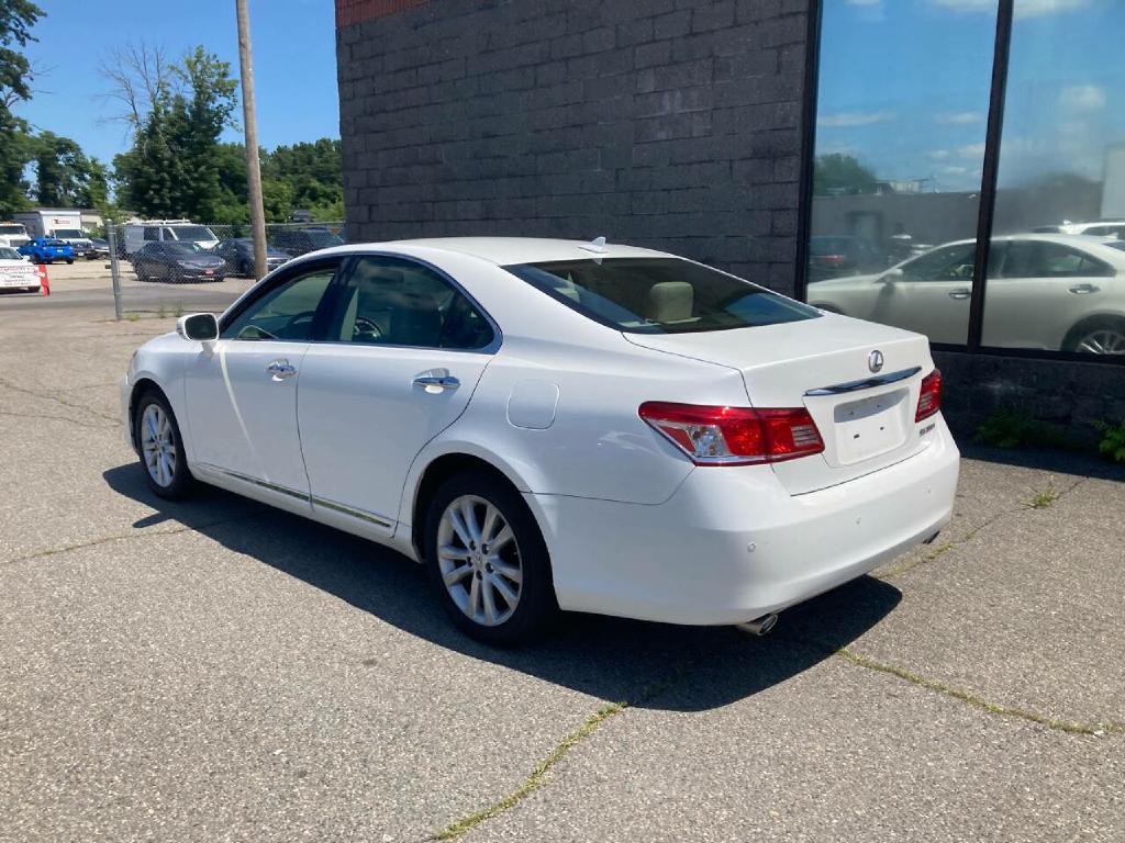 2012 Lexus ES 350 Image 18