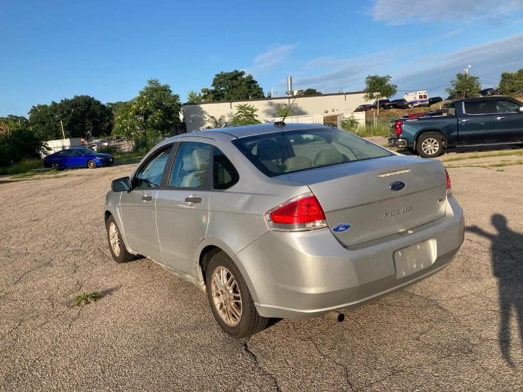 2010 Ford Focus Image 7