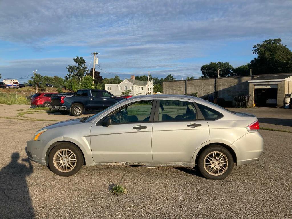 2010 Ford Focus Image 10