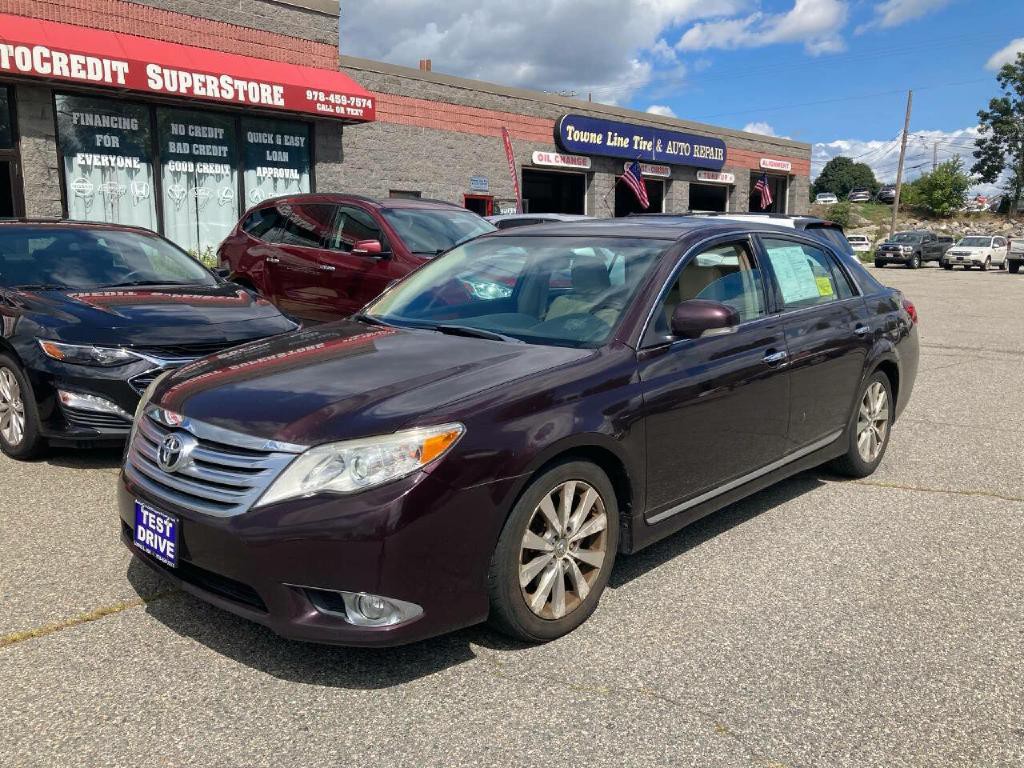 2011 Toyota Avalon Image 2