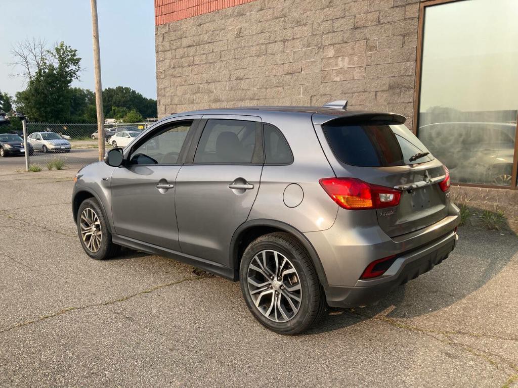 2019 Mitsubishi Outlander Image 8