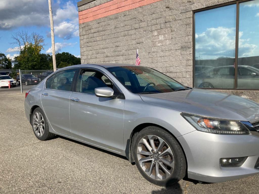2015 Honda Accord Image 4
