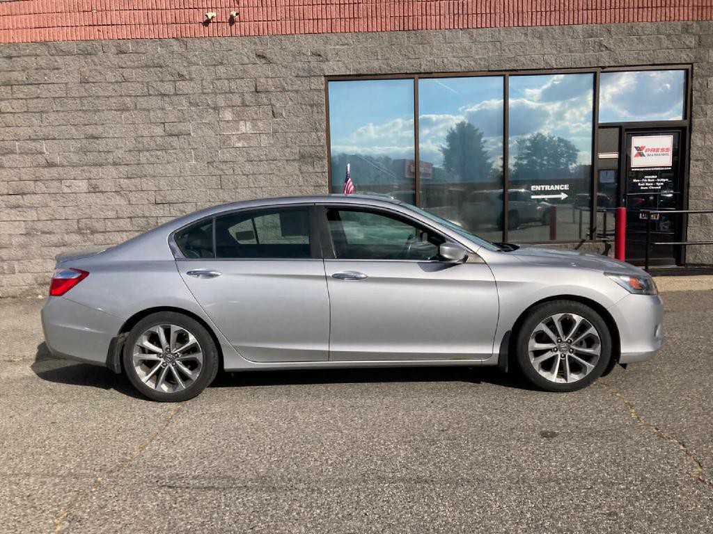 2015 Honda Accord Image 5
